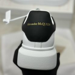 Giày Alexander McQueen Oversized Sneaker 'White Black' Gót Nhung
