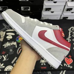 [XẢ KHO] Giày Nike Air Jordan 1 Low SE ‘Light Smoke Grey Gym Red’ Siêu Cấp