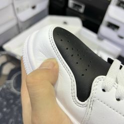 chuyengiaysneaker-com-giay-sneaker-nike-air-jordan1-low-panda-sieu-cap1010