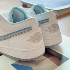 Giày Nike Air Jordan 1 Low 'Dare To Fly' Like Auth