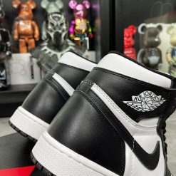 Giày Nike Air Jordan 1 Retro High OG 'Black White' Like Auth